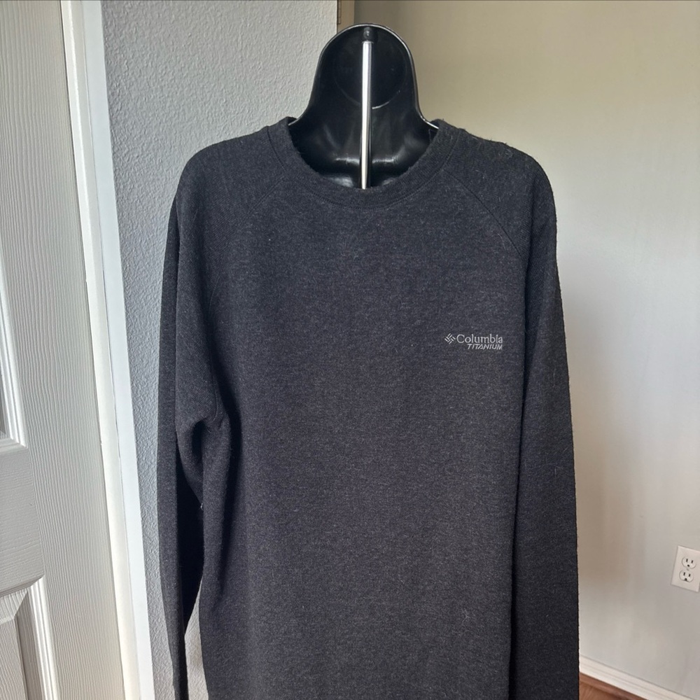 Columbia Titanium Gray Sweater Sz XL